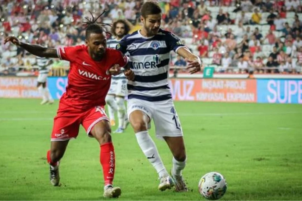 Kasımpaşa - Antalyaspor maçı ne zaman? Saat kaçta? Kasımpaşa - Antalyaspor maçı hangi kanalda yayınlanacak? haberinin görseli