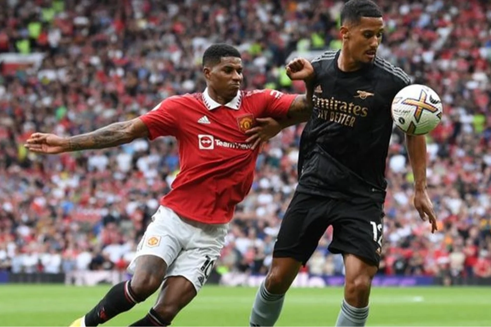Manchester United - Arsenal maçı ne zaman, saat kaçta ve hangi kanalda? haberinin görseli