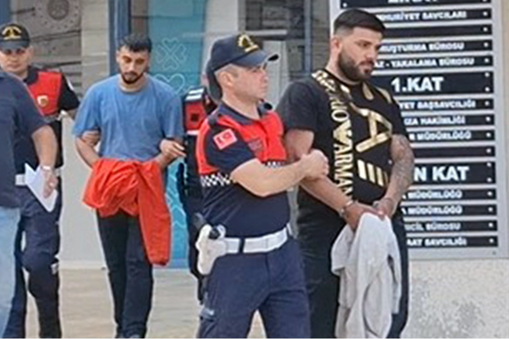 Muğla'da göçmen kaçakçıları yakayı ele verdi haberinin görseli