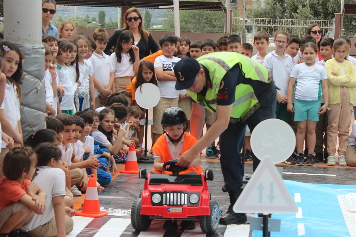 Ödemişli öğrencilere trafik eğitimi haberinin görseli