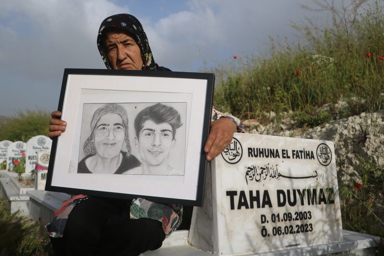 Depremde 3 evladını kaybetmişti! Taha Duymaz’ın annesinin buruk Anneler Günü