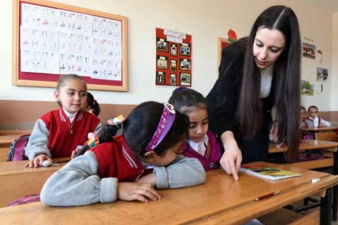 Öğretmen İl içi yer değiştirme başvurusu nasıl yapılır? haberinin görseli