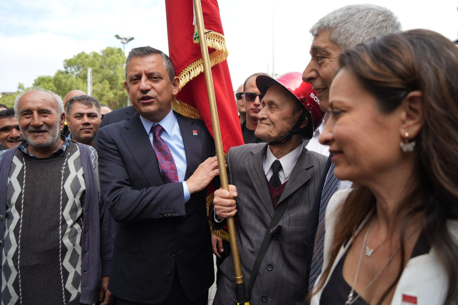 Vatandaştan Özel'e teveccüh: Hoş geldiniz sayın Cumhurbaşkanım!