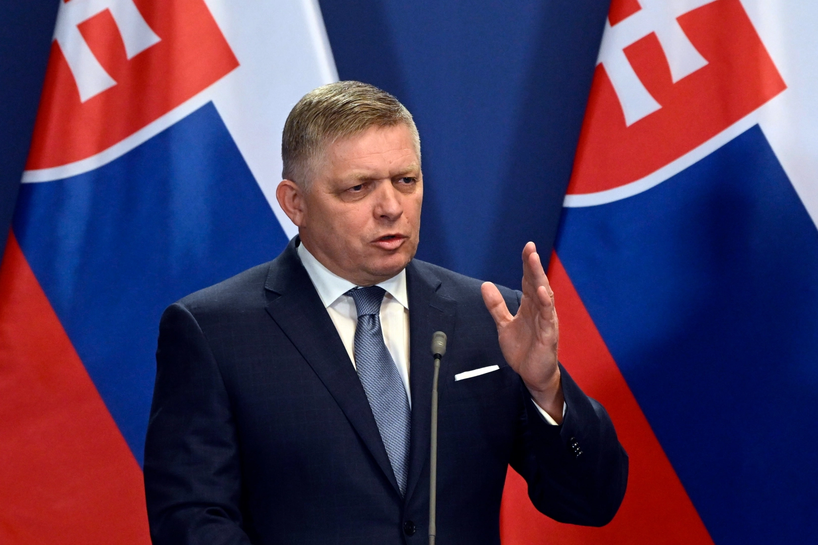 Slovakya Başbakanı Fico’ya saldırı anının görüntüleri ortaya çıktı