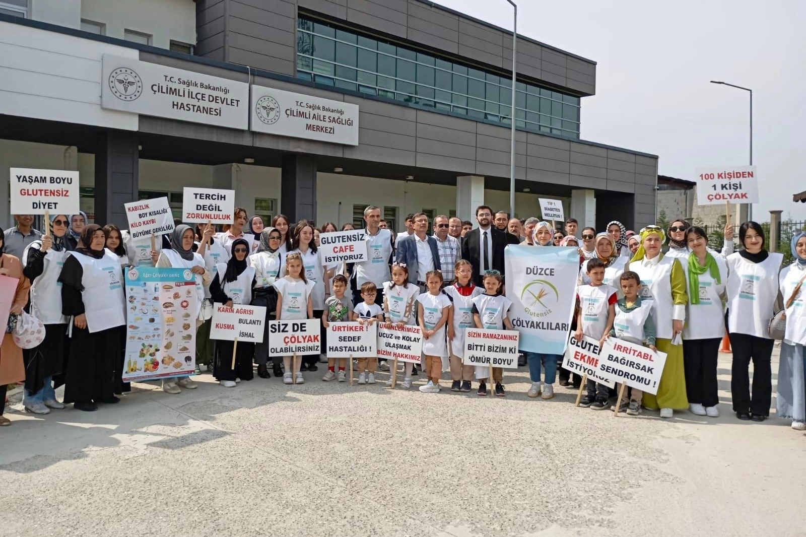 Hastane bahçesinde sağlık etkinliği: Vatandaşlar ücretsiz sağlık taraması ile bilgilendirildi