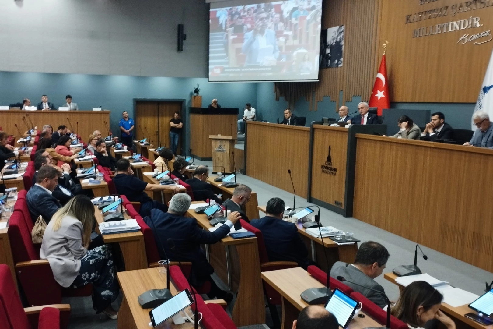 İZSU’nun 1 yılı Meclis’in gündeminde haberinin görseli