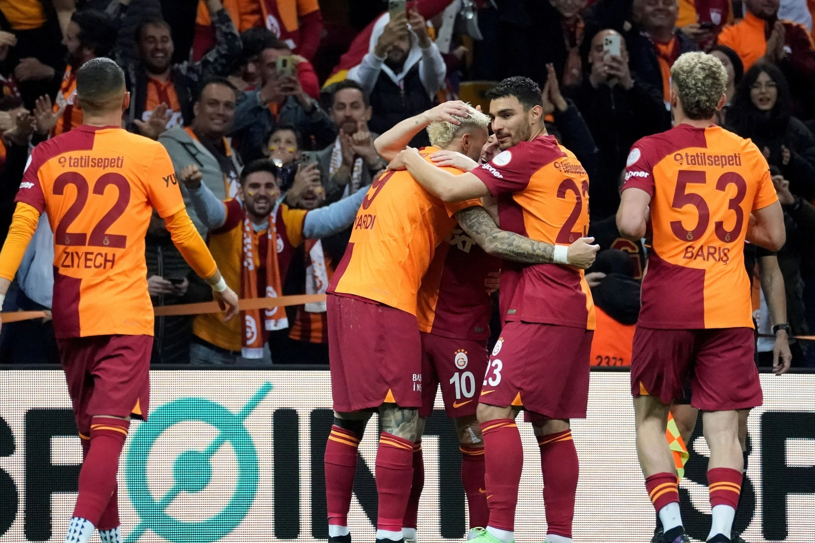 Evinde kaybetmeyen 'Galatasaray' derbiyi kazanıp şampiyon olmak istiyor! haberinin görseli
