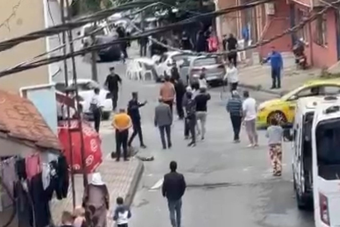 Sultanbeyli’de sokak ortasında cinayet: 1 ölü haberinin görseli