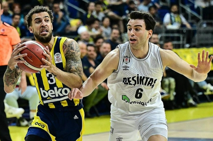 Heyecan doruğa çıkıyor: Türkiye Sigorta Basketbol Süper Ligi'nde yarı final programı açıklandı!