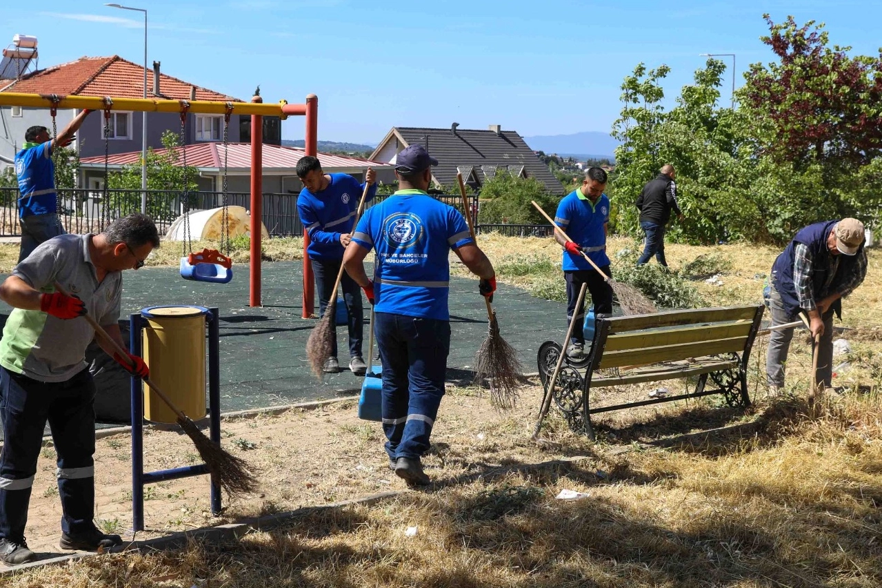 Buca’da temizlik harekâtı tam gaz sürüyor