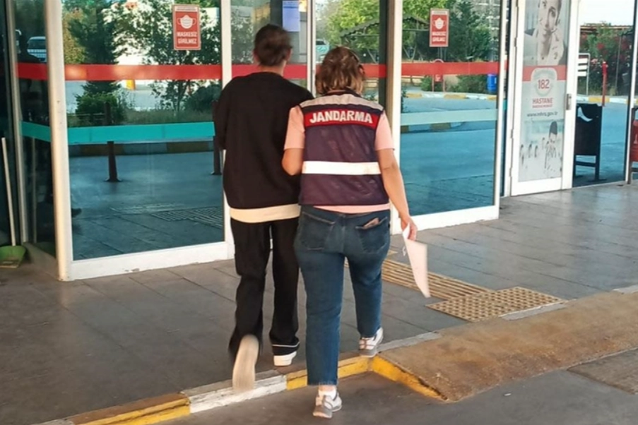 İzmir merkezli terör operasyonu: 30 şüpheli yakalandı haberinin görseli