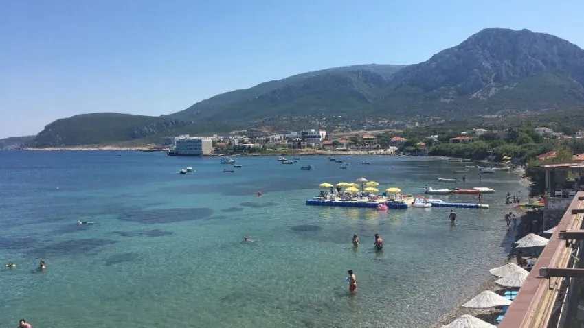 Mimoza Koyu Plajı