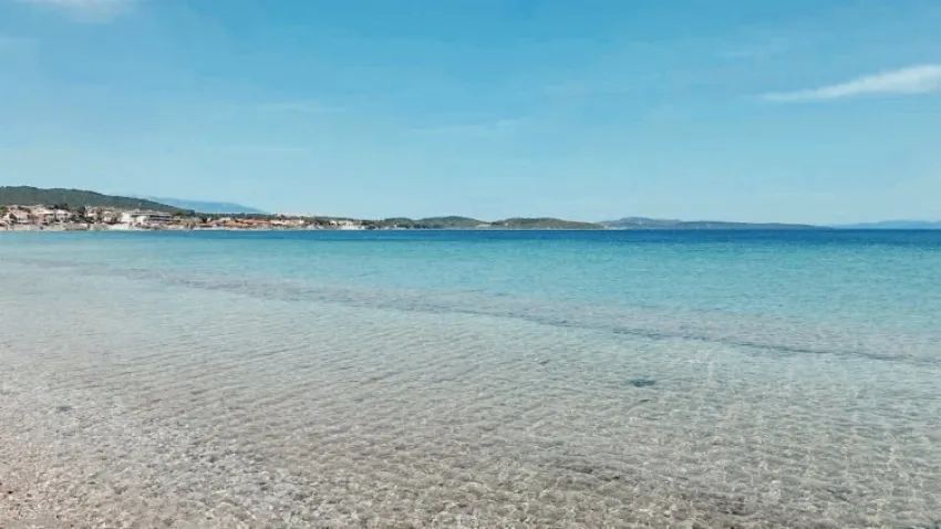 Çeşmealtı Mavi Plaj
