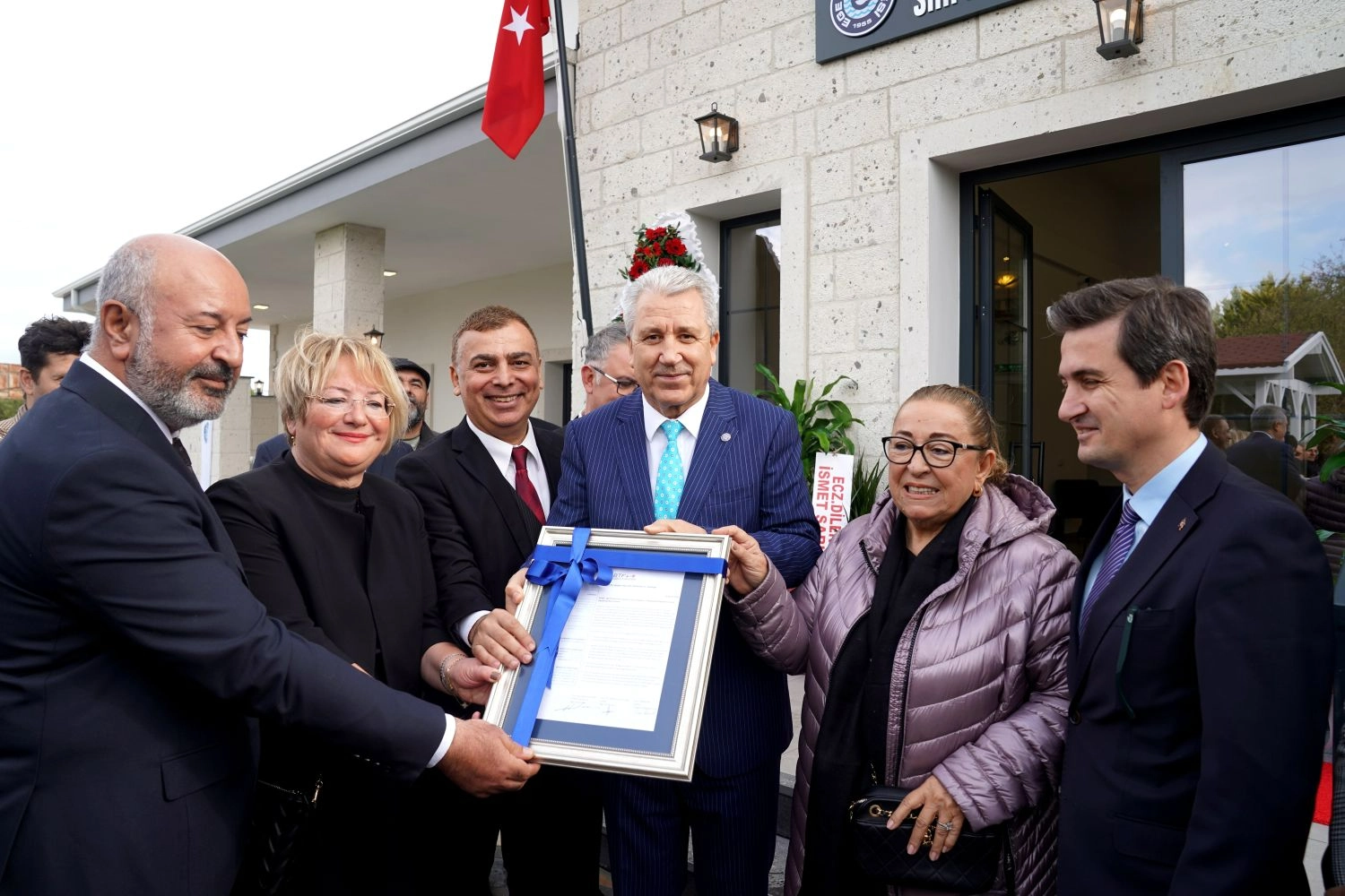 EÜ Çeşme Turizm Fakültesine rekor bağışla öğrenci yurdu