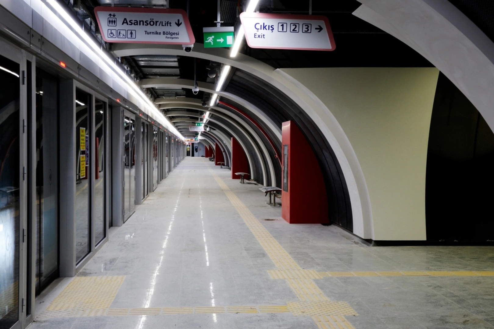 Metro hattında intihar: Genç kız raylara atladı haberinin görseli