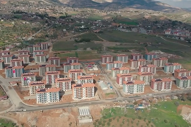 Bakan Yerlikaya bildirdi: Kahramanmaraş'ta deprem konutlarının yapımı tamamlandı