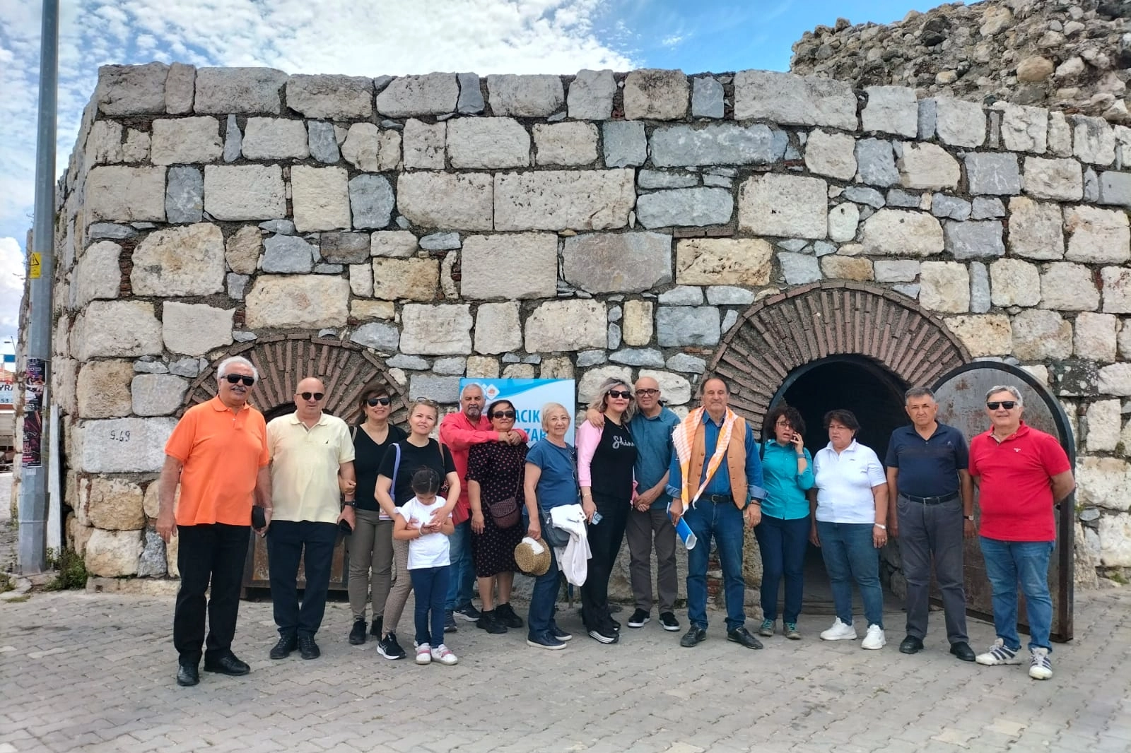 Seferihisar’da tarih ve kültür turuna yoğun ilgi: Urla Rotary Kulübü ile unutulmaz bir gezi