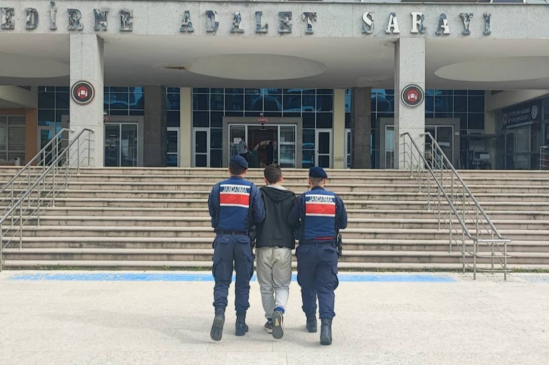 15 yıl hapis cezasıyla aranıyordu: Yakalandı! haberinin görseli