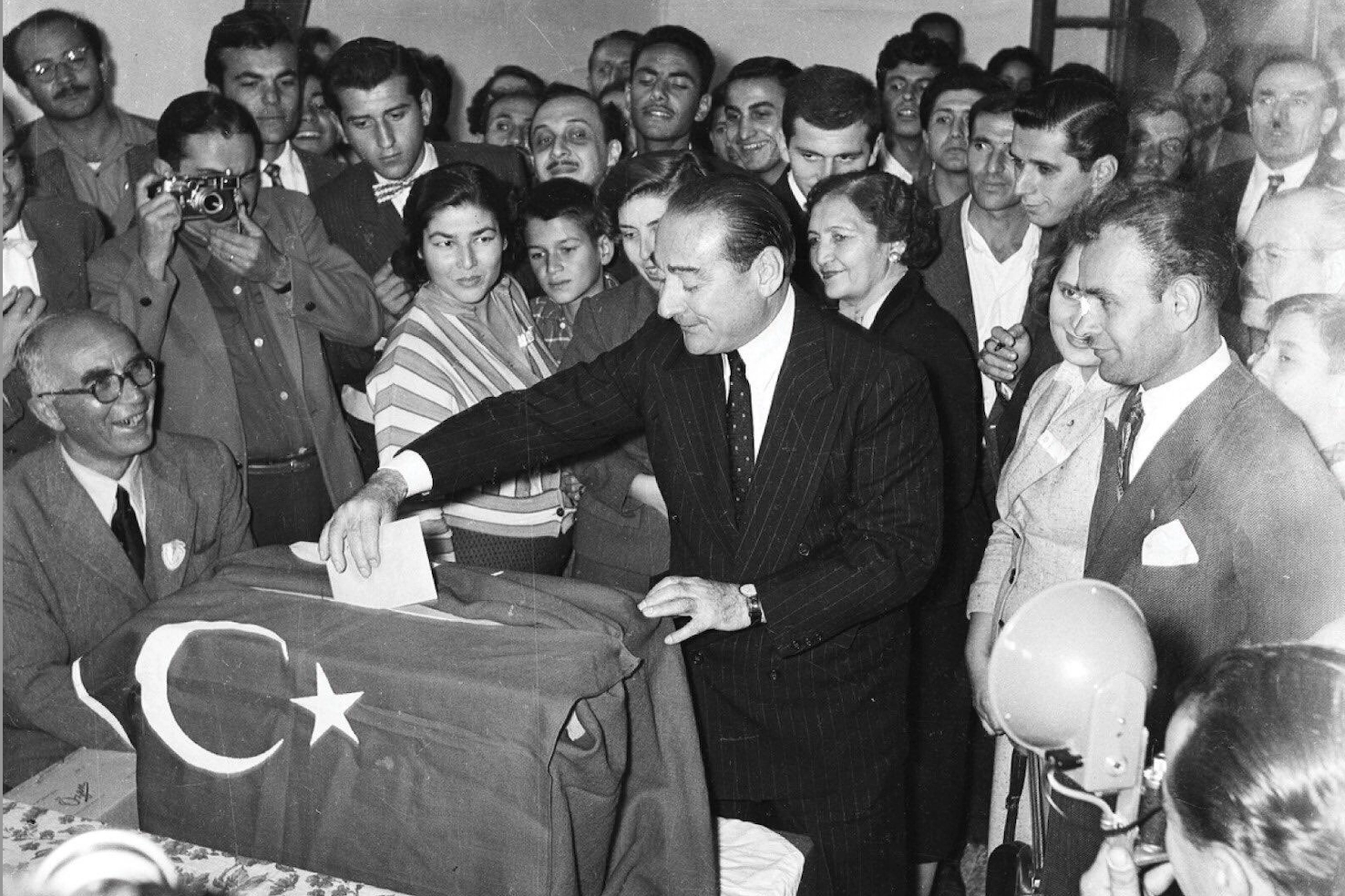 AK Parti’den Adnan Menderes ve arkadaşlarına anma mesajı