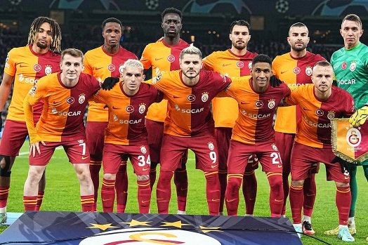 Galatasaray'dan 3 kupalı kutlama