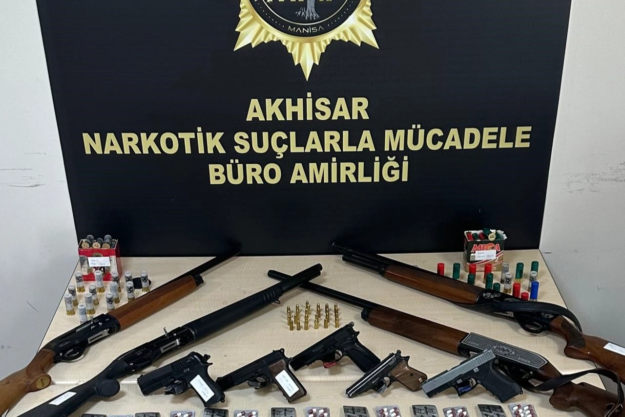 Manisa'da zehir tacirlerine operasyon! haberinin görseli