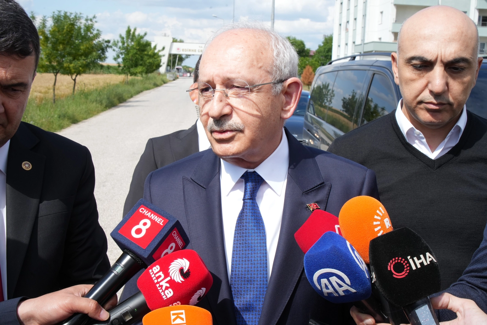 Kılıçdaroğlu: Demirtaş'ın dışarıda olması sivil siyasete yol açardı