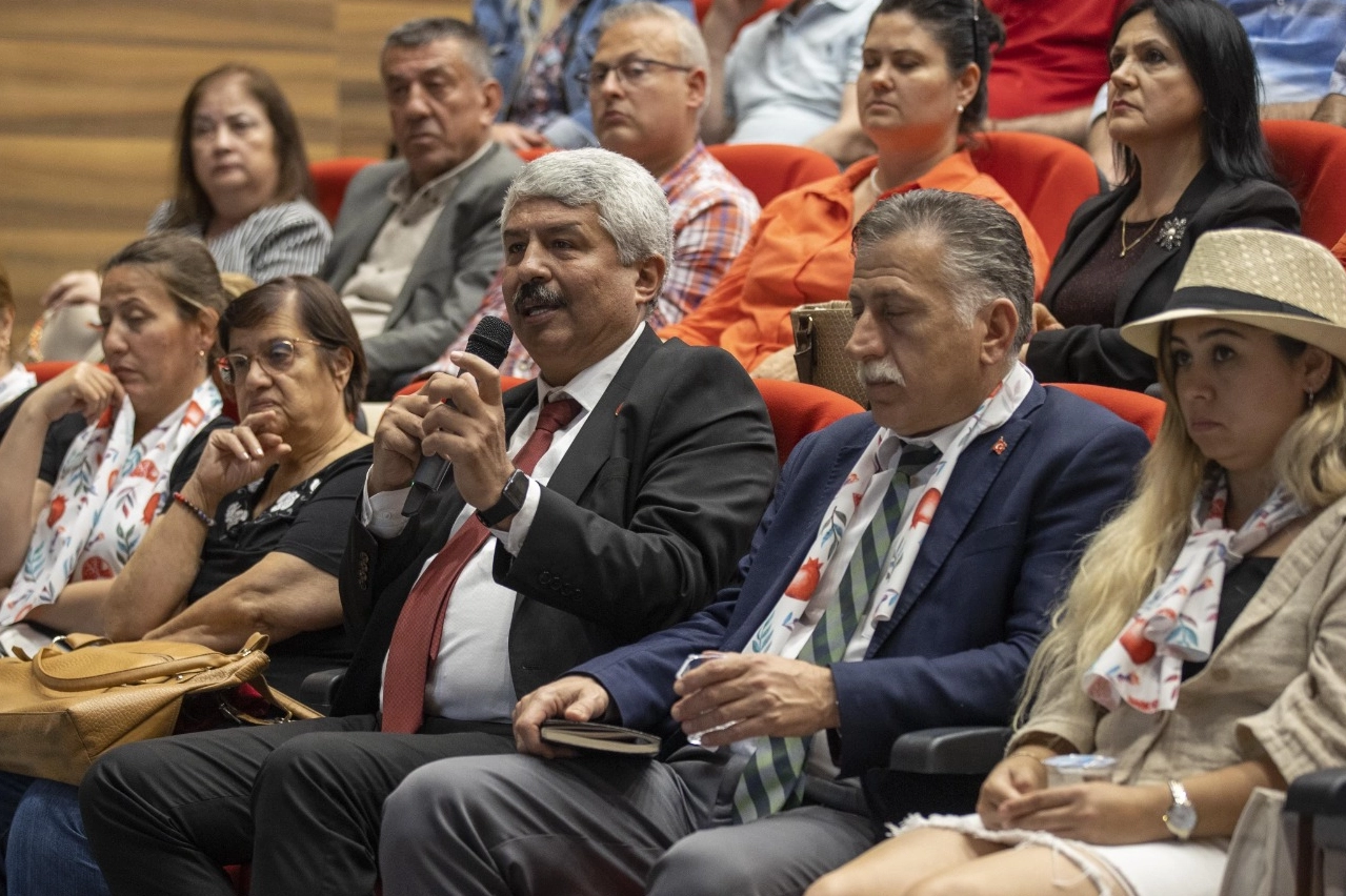 Başkan Mutlu muhtarlarla bir araya geldi haberinin görseli