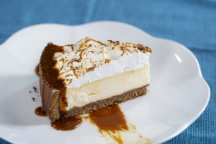 Gelinim Mutfakta lor peynirli cheesecake tarifi! Gelinim Mutfakta lor peynirli cheesecake nasıl yapılır?