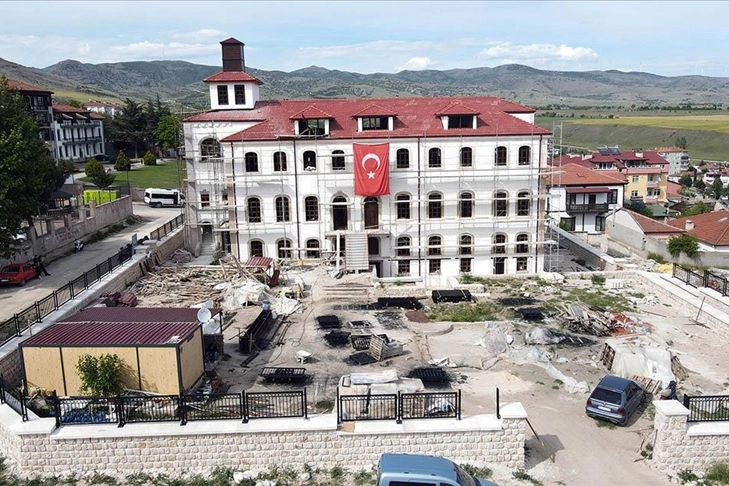 Kızlar Mektebi restorasyonla kütüphaneye dönüştürülüyor