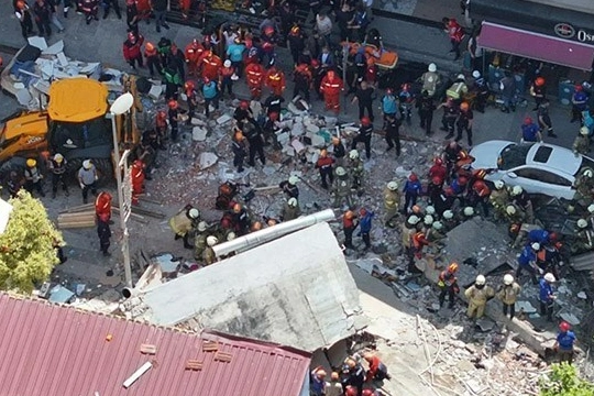 Küçükçekmece'de çöken binaya ilişkin tutuklanan şüphelinin ifadesi ortaya çıktı