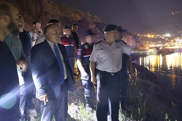 Artvin'de gezi teknesi kazası: 1 kişi hayatını kaybetti haberinin görseli
