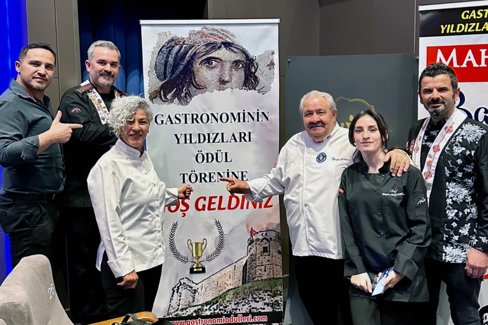 Muğla'da Öğretim Görevlisine ‘Yılın Gastronomi Akademisyen Şefi’ ödülü  haberinin görseli
