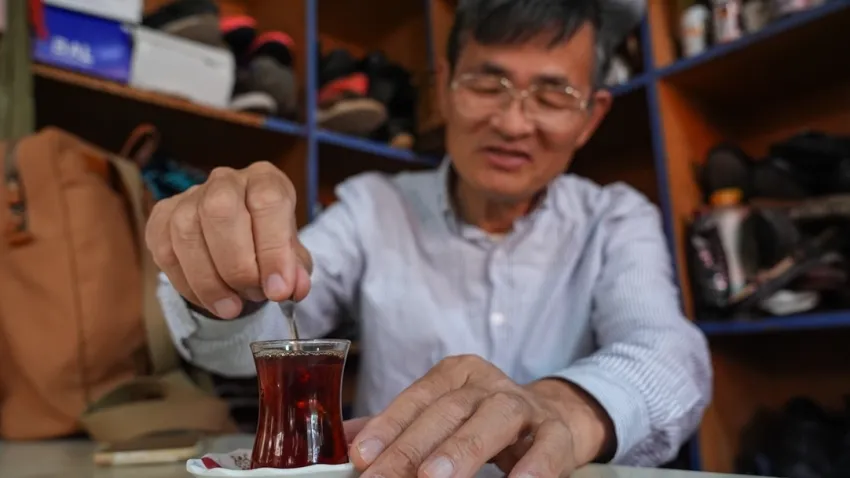 Bir bardak çay hayatını değiştirdi haberinin görseli