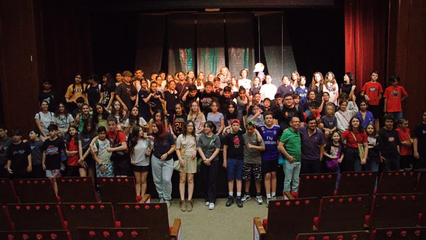 Büyükşehir çocukları "Büyülü Kuş" tiyatro oyunu ile buluşturdu haberinin görseli