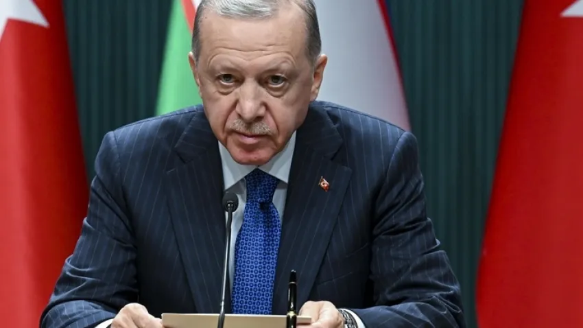 Cumhurbaşkanı Erdoğan, Özbekistan Cumhurbaşkanı Mirziyoyev'e Devlet Nişanı tevcih etti haberinin görseli