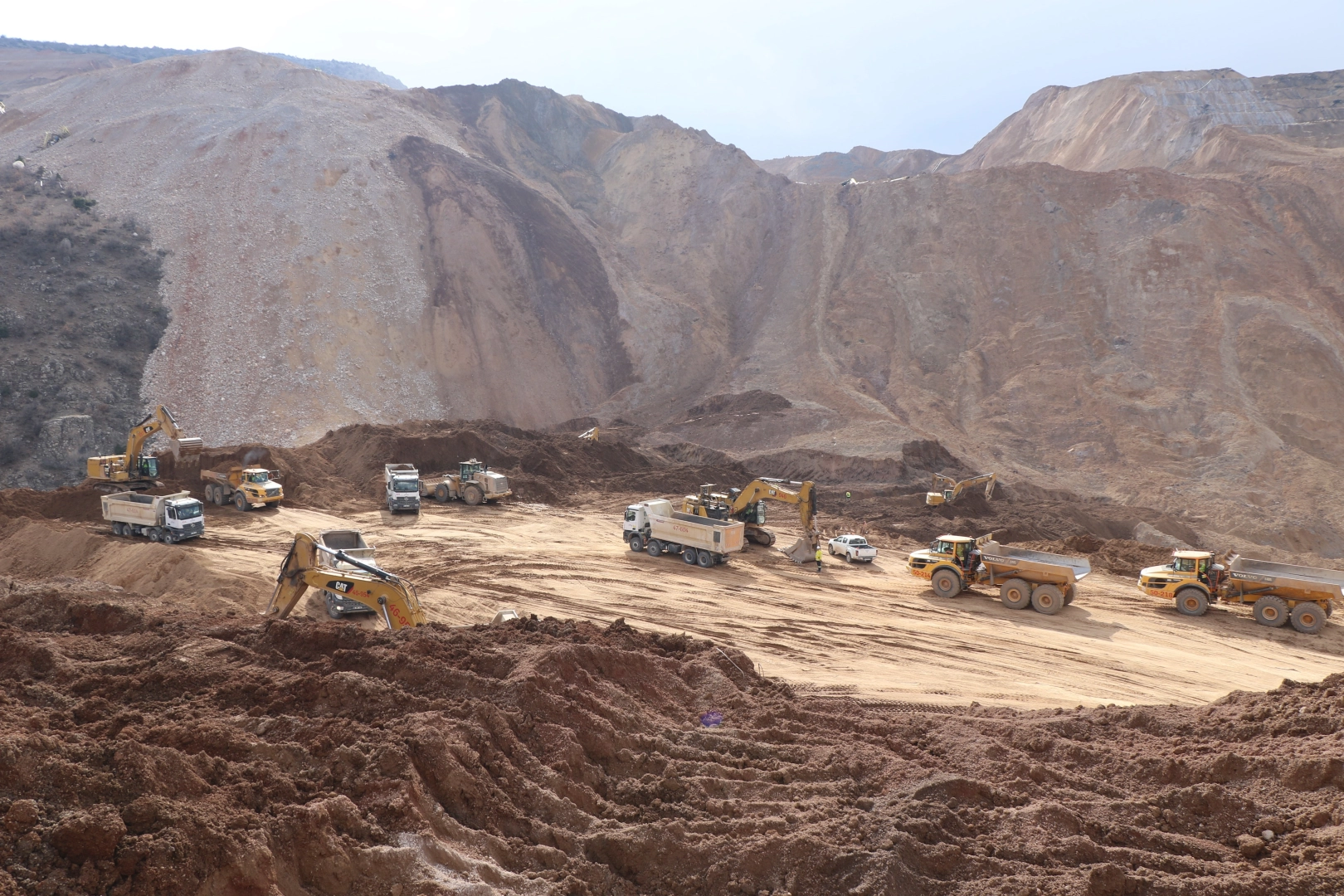 Erzincan’da maden faciası: Bir işçinin daha cansız bedenine ulaşıldı haberinin görseli