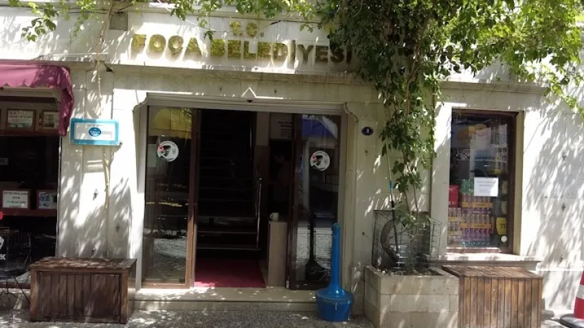 Foça Belediyesi'ne haciz geldi!