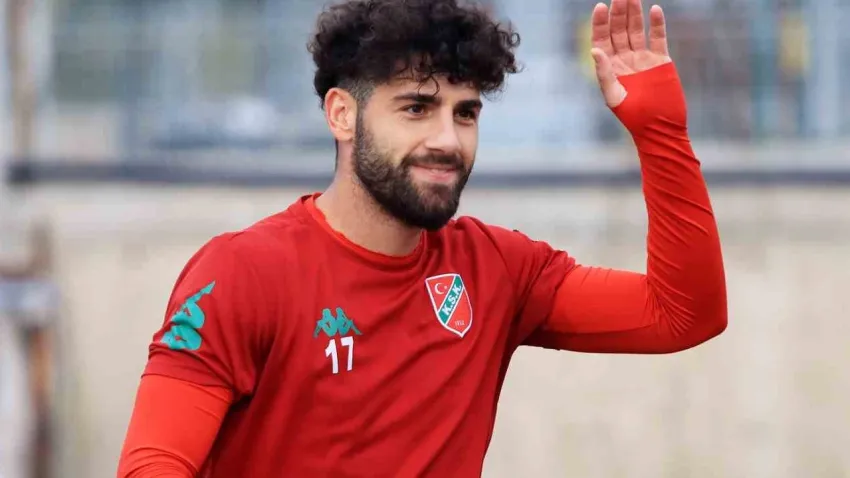 Karşıyakalı Enes Nalbantoğlu'na büyük ilgi!