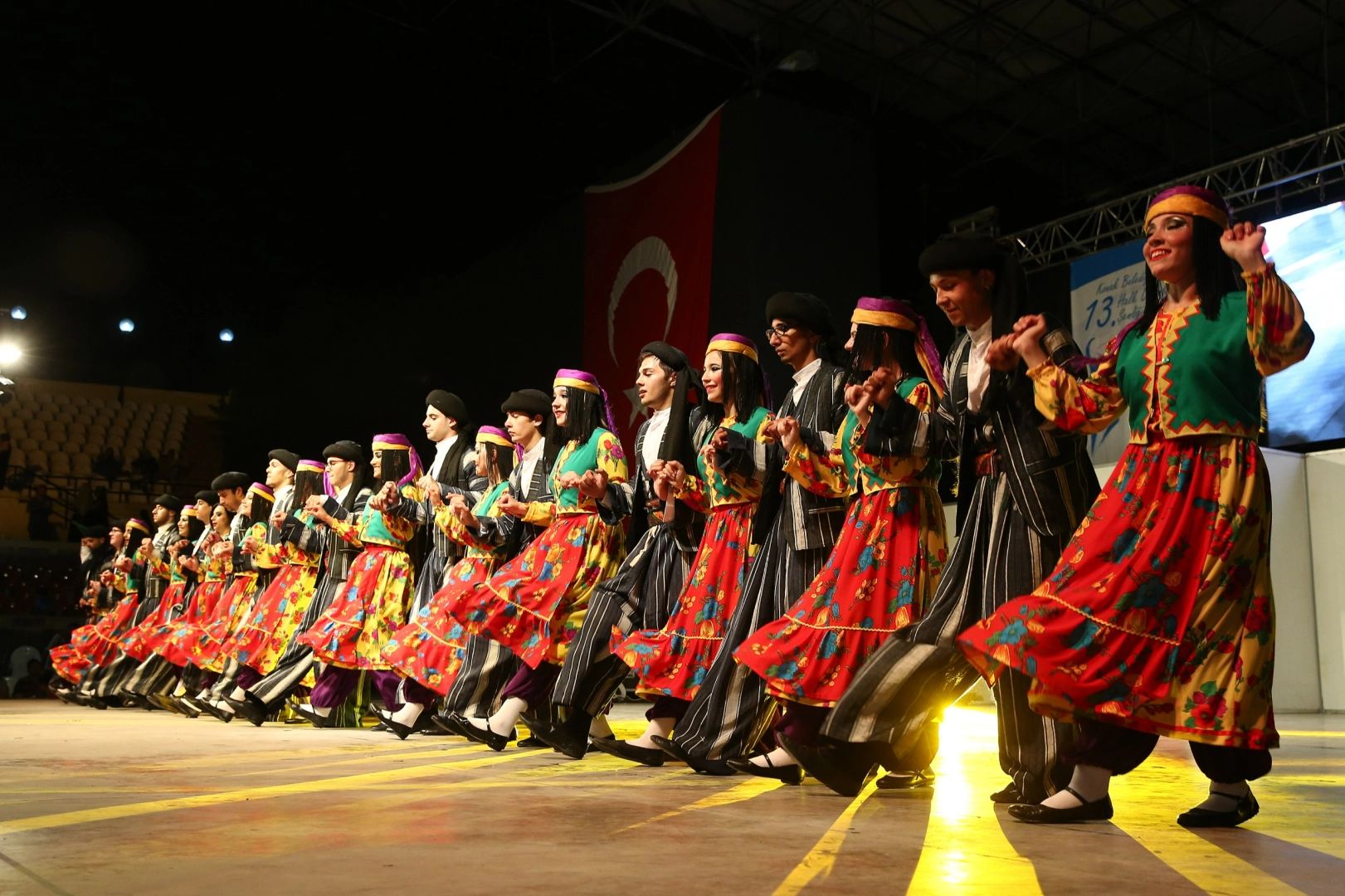 Konak’ta halk oyunları coşkusu 18’inci kez yaşanacak haberinin görseli