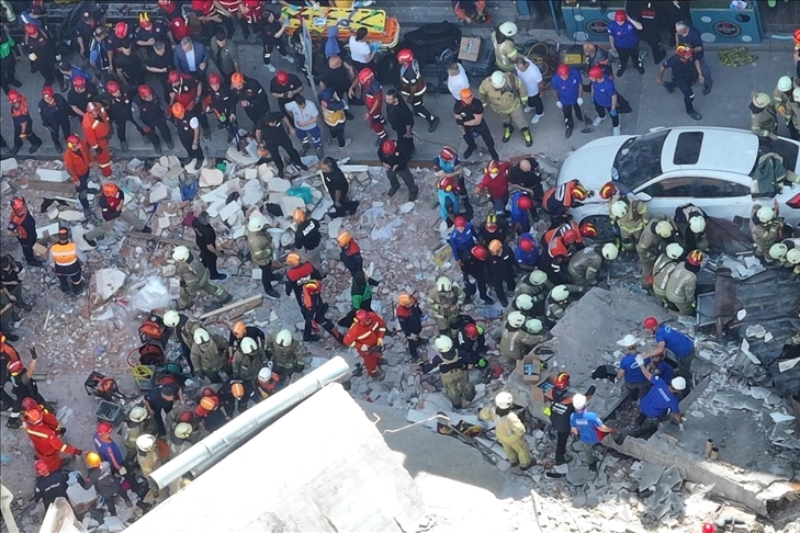 Küçükçekmece'deki enkaz felaketinde iyileşme haberi: 2 yaralı daha taburcu edildi