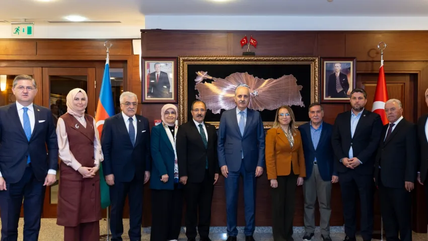 Kurtulmuş, Türkiye'nin Bakü Büyükelçiliğini ziyaret etti haberinin görseli