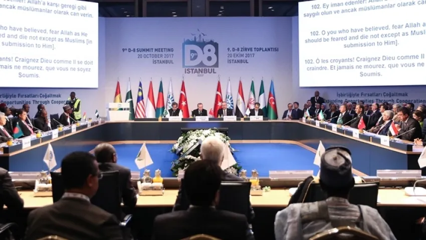 Olağanüstü D-8 Dışişleri Bakanları Konseyi Toplantısı İstanbul’da yapılacak haberinin görseli