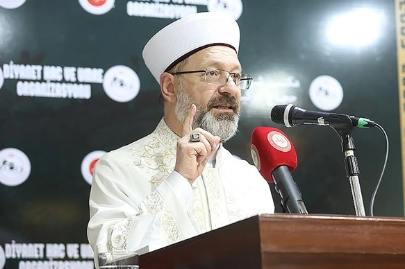 Erbaş: Zalim işgalcilerin Gazzelilere yapmış olduğu bu soykırıma daha fazla ses vermeliyiz