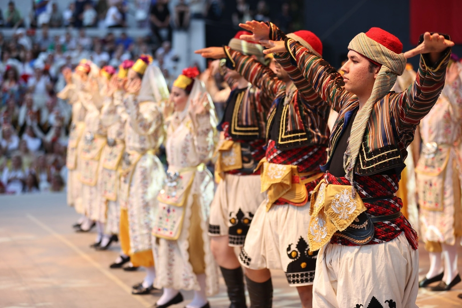 Konak’ın Halk Oyunları Şenliği 18’inci kez ‘merhaba’ dedi