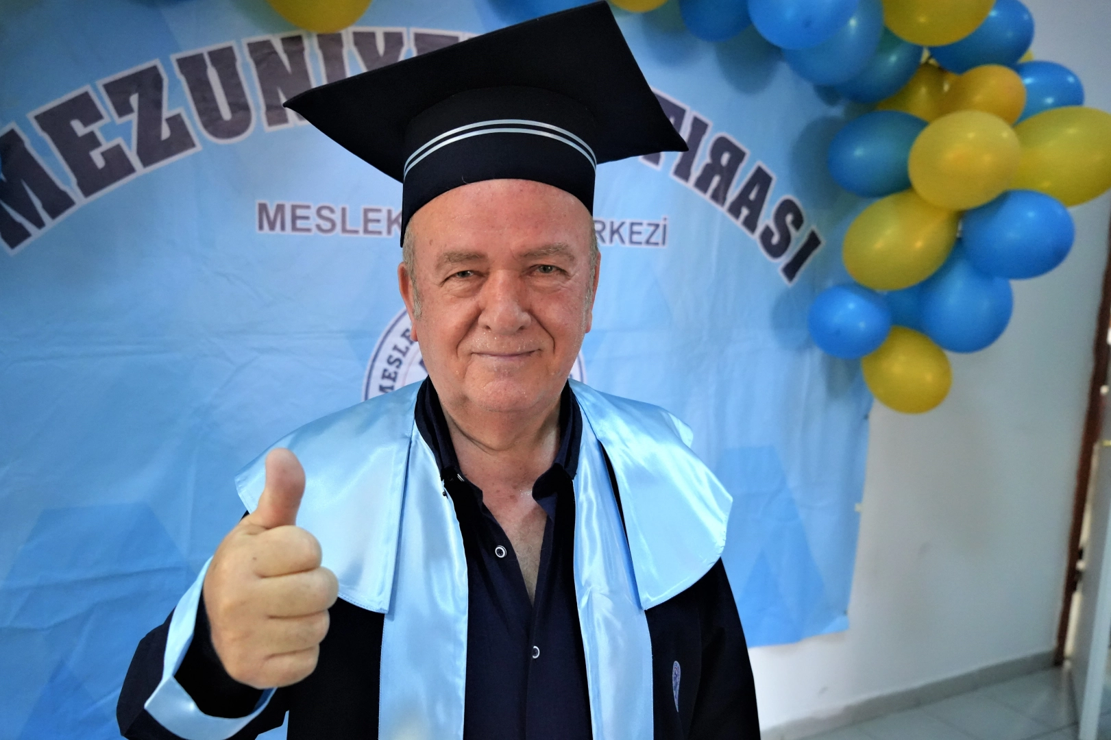 Okumanın yaşı olmadığını 71 Yaşında diploma alarak kanıtladı