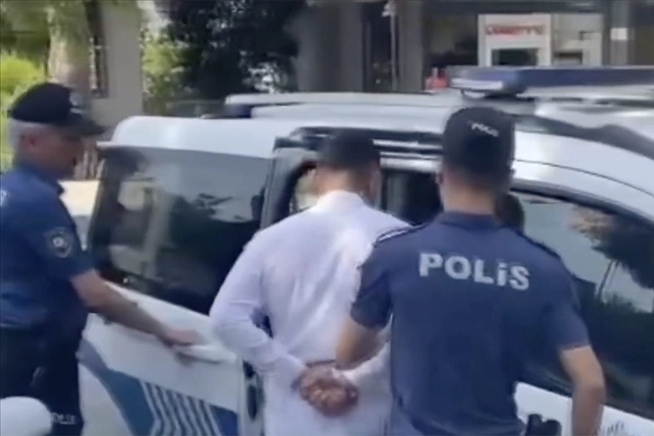 İstanbul'da ambulansın önünü kesen motosikletin sürücüsüne tutuklama haberinin görseli