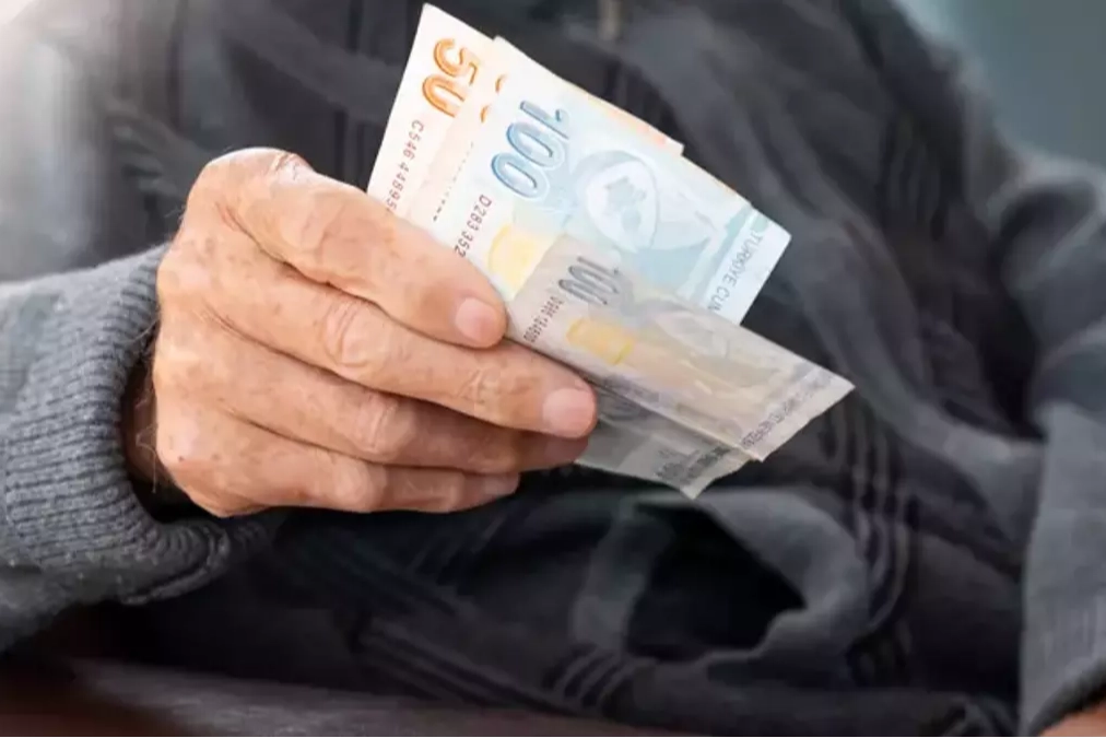 Bakan Göktaş açıkladı: 2024 Evde bakım maaşı ne zaman yatacak? haberinin görseli