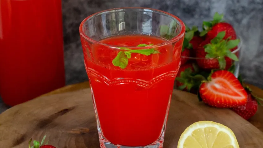 Çilekli Limonata