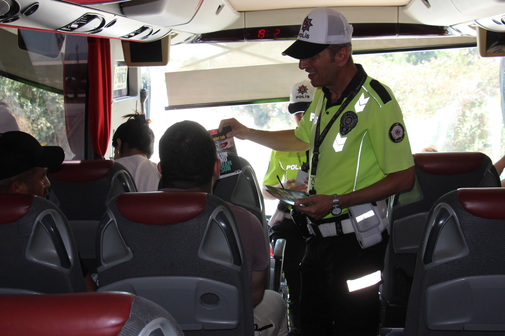 Trafik ekipleri önce denetledi, sonra bilgilendirdi