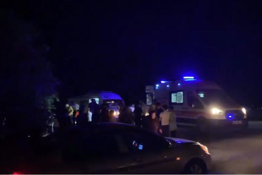 Hatay'da kaza: Tarlaya uçan otomobilde 6 yaralı haberinin görseli